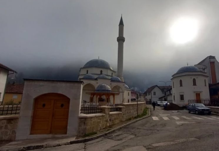 Sinan-begova džamija u Čajniču